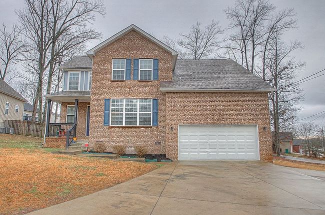 Image of 2000 Summit Ln