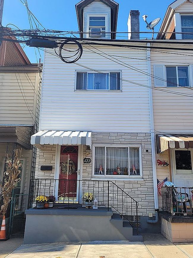 Photo of 422 Ella St, Bloomfield, PA