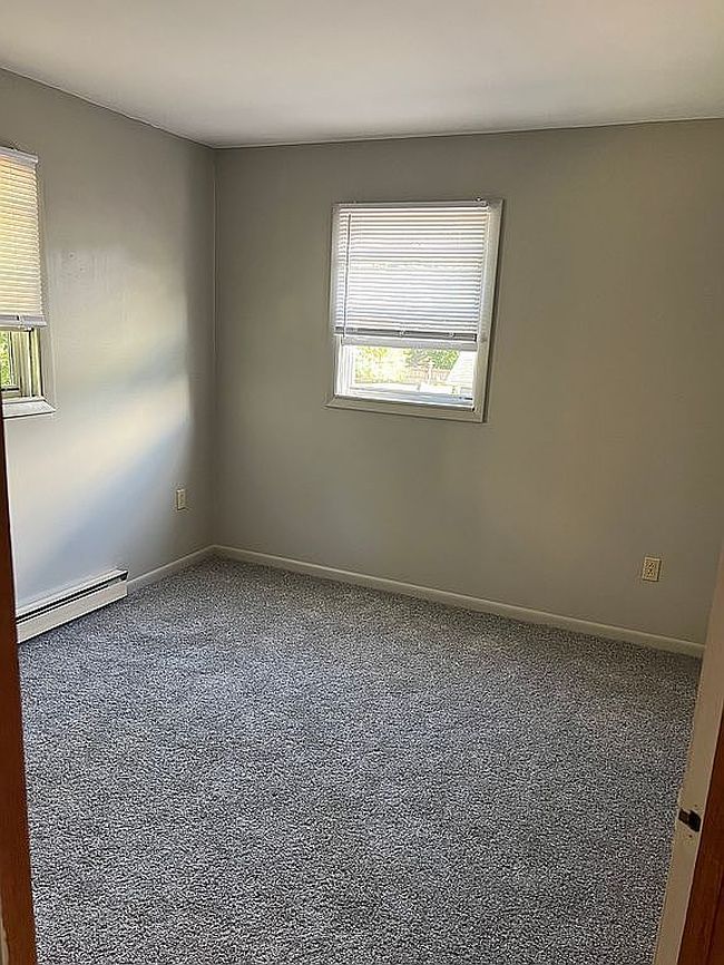 Photo of 30 Sandra Cir #30, Burlington, VT