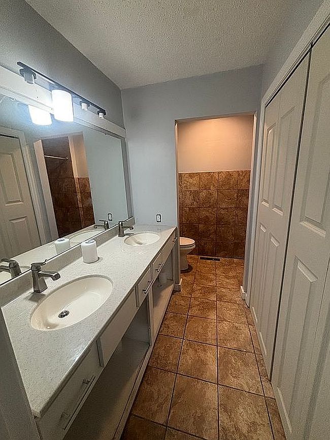 Photo of 2310 Lindbergh Blvd, Springfield, IL