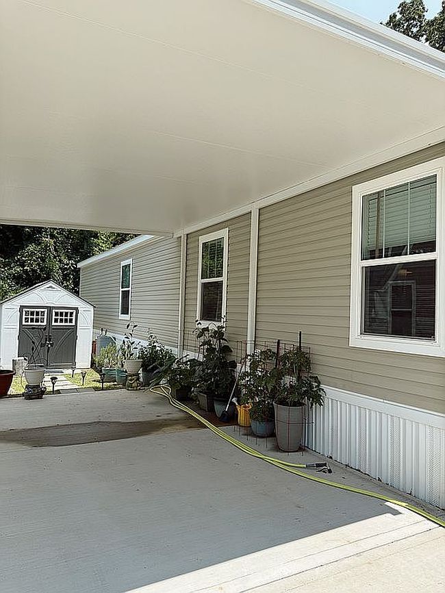 Photo of 225 Dreamers Ln, Asheville, NC