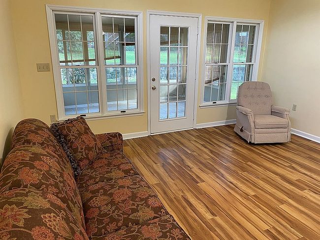 Photo of 105 Meadowview Ct, West Columbia, SC