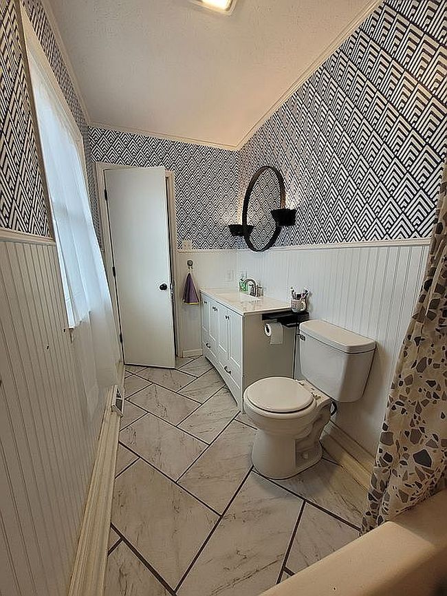 Image of 2555 Holly Ave