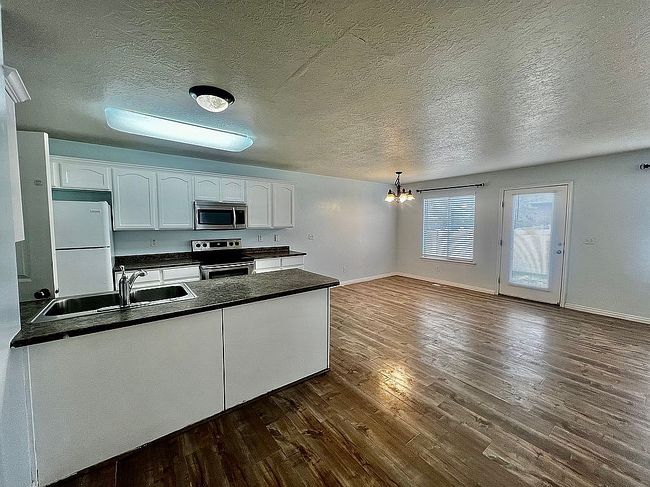 Photo of 13144 S Woods Park Dr