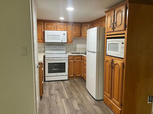 Image of 416 W 3rd St
