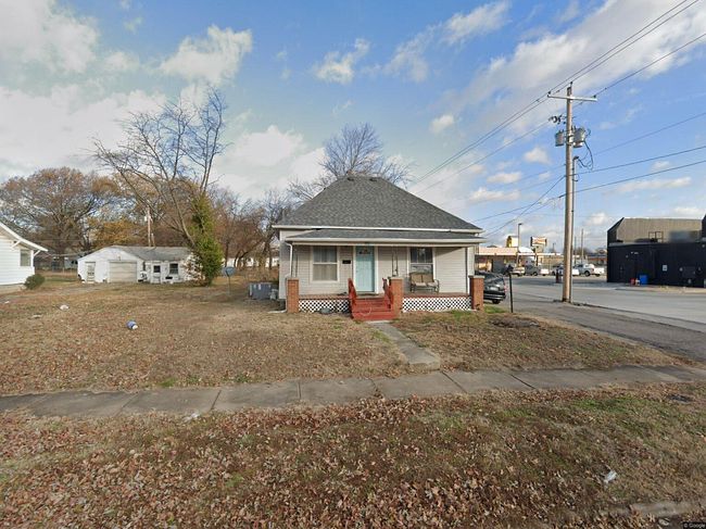 Additional photo of property located at 102 W 23rd St