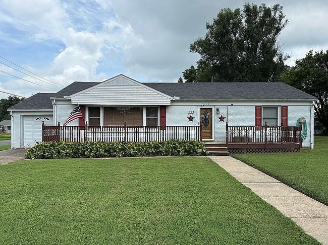 Photo of 223 Hardin Ave, Sikeston, MO