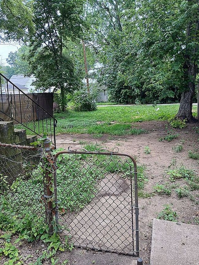 Photo of 664 W Lexington Ave, Elkhart, IN