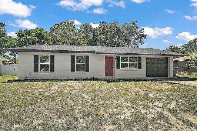 Image of 525 Oak Dr