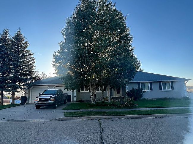 Photo of 121 Hathaway Ave, Evanston, WY