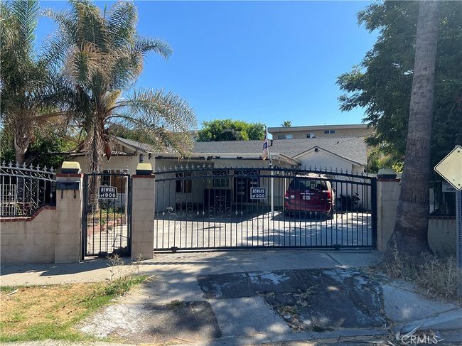 8134 Baird Ave, Reseda, CA