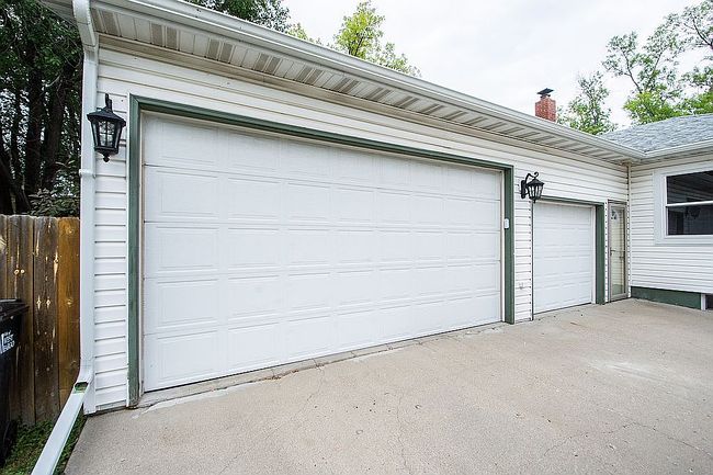 Additional photo 2 of property located at 320 2nd St E