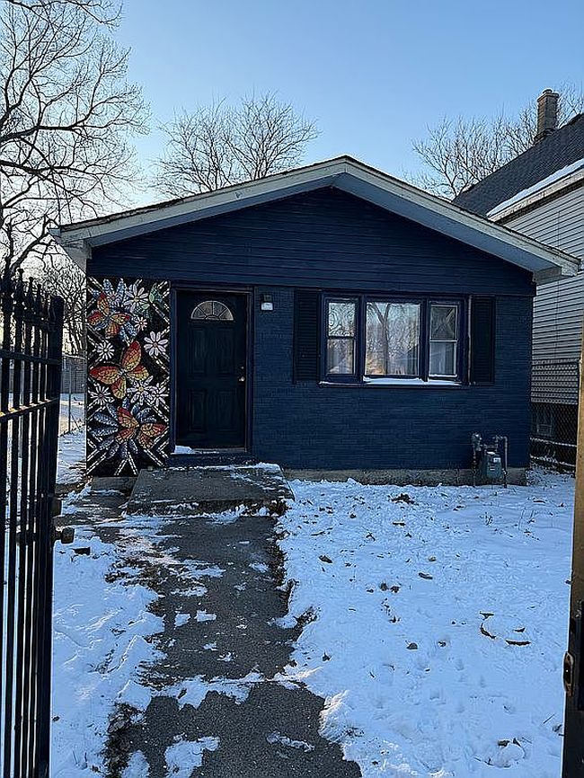 Preview of property located at 5814 S Laflin St
