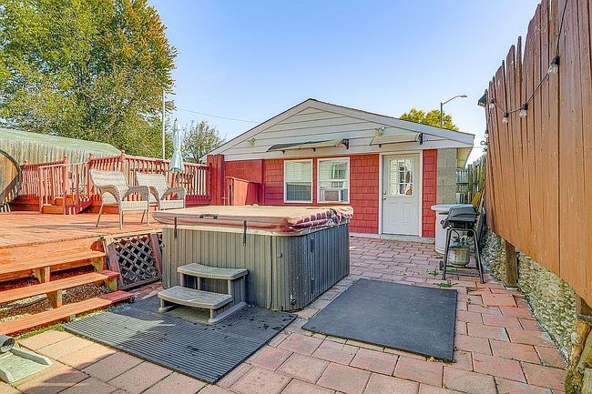 Photo of 2225 Fort St, Louisville, KY