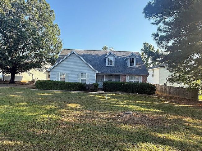 Preview of property located at 1906 Pine Cir