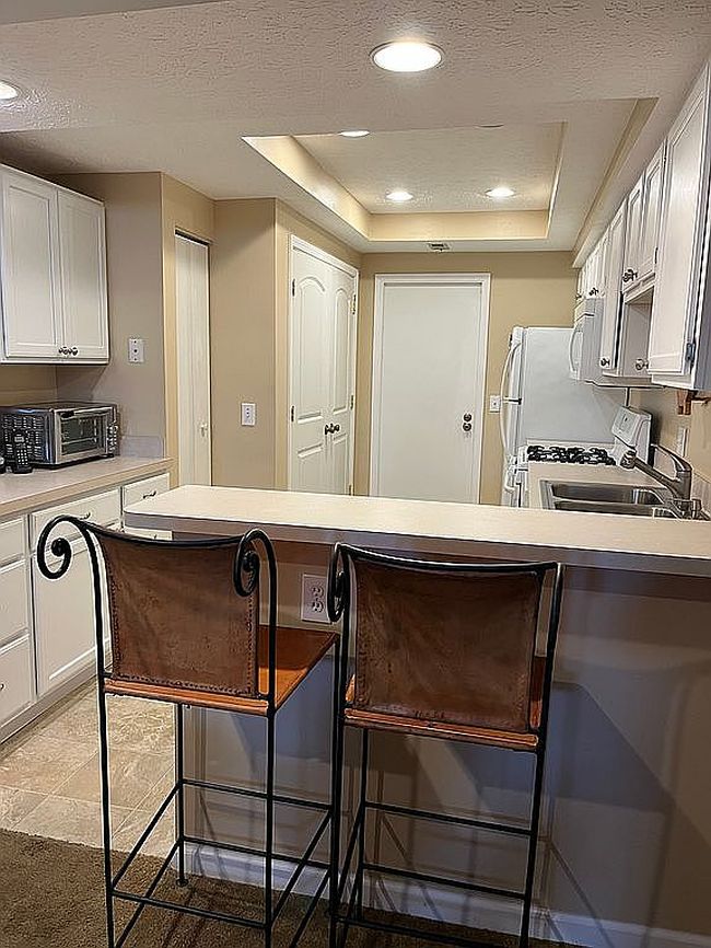Photo of 305 Pointe Pl #12, Westerville, OH