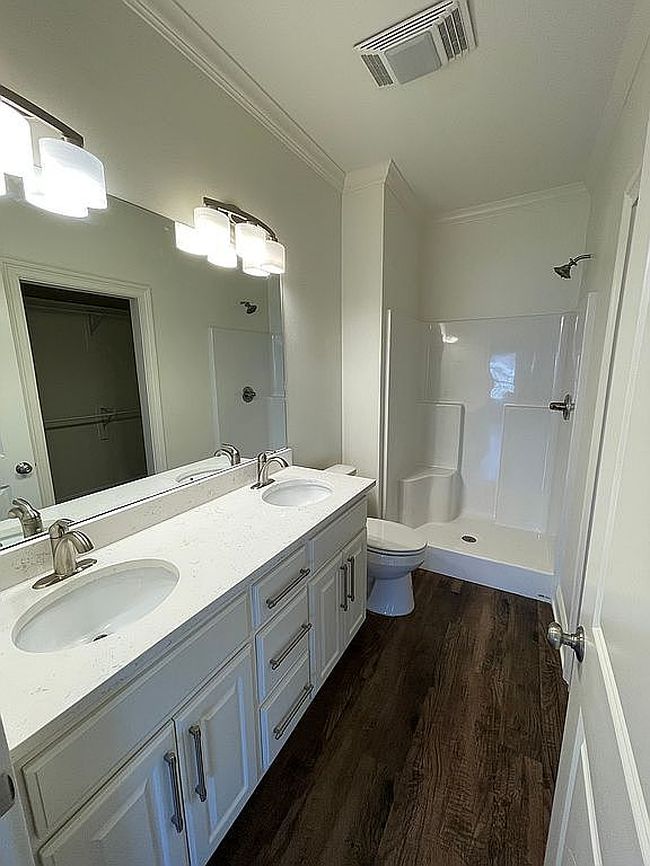 Image of 2105 Nassau Ln