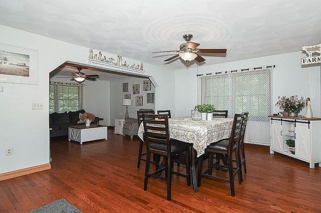 Additional photo 3 of property located at 801 Hickory Ln