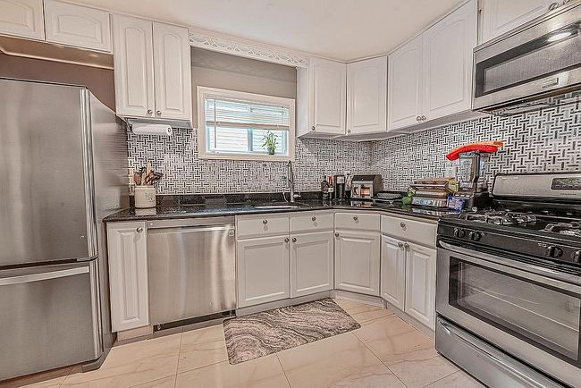 Photo of 443 Lafayette Ave, Rockville Centre, NY