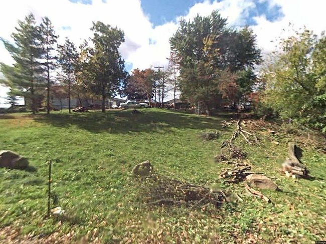 7441 Tipsico Lake Rd, Holly, MI