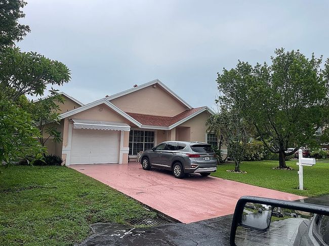 Photo of 511 Nw 207th Ter