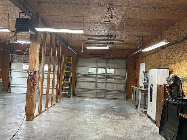 Photo of 63 N River Rd, Chouteau, OK