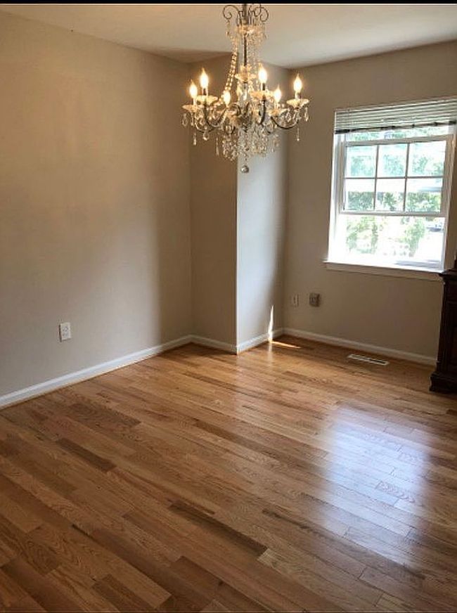 Photo of 3562 Lowlen Ct Unit C, Ellicott City, MD