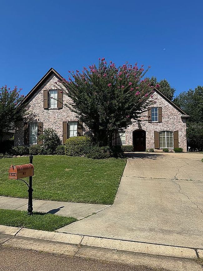 Photo of 422 Summerville Dr