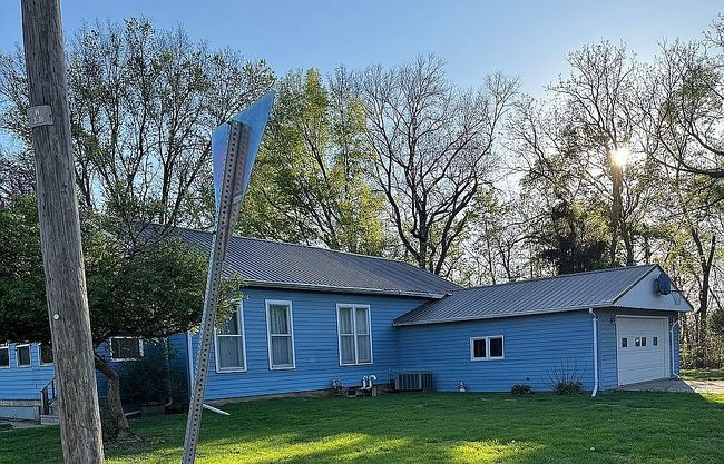 Image of 255 N 2nd St