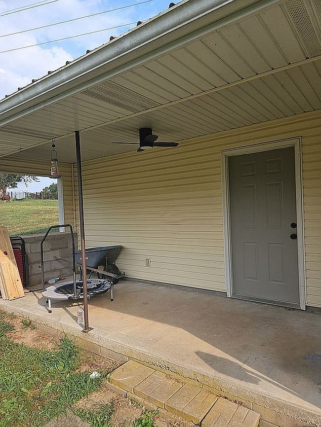 Photo of 16033 Lawrence 2050