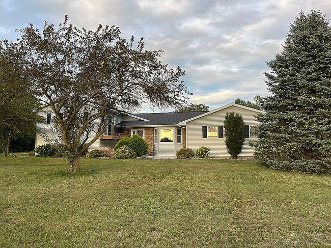 Photo of 7320 Lehman Rd