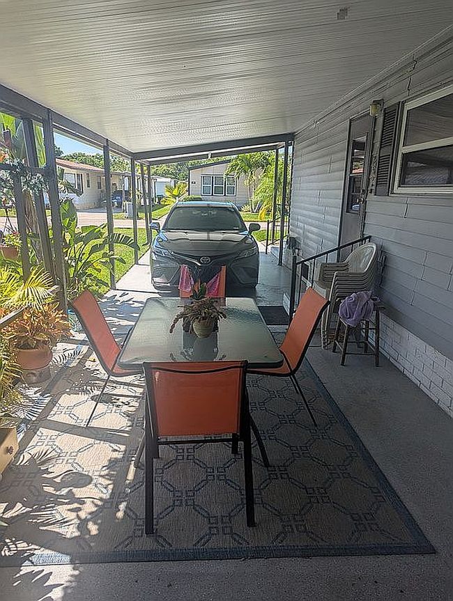 Photo of 481 La Buona Vita Dr, Port Saint Lucie, FL