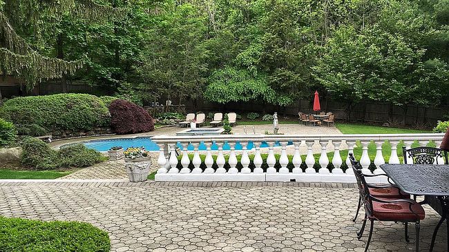 Image of 70 Georgian Ct