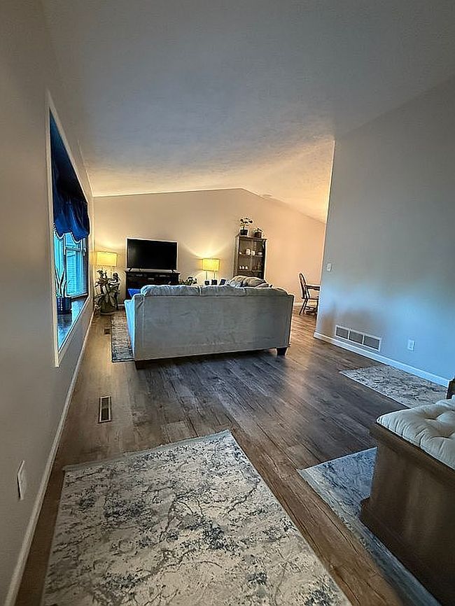 Image of 2 Crestview Pl