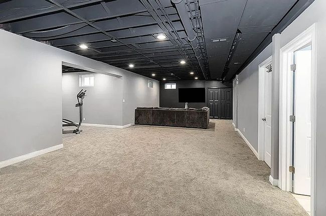 Photo of 13028 Waterleaf Dr, Saint John, IN