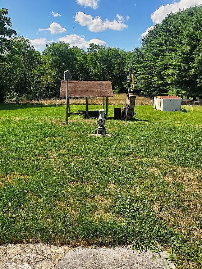 Photo of 1107 Carpers Dr, Winchester, VA