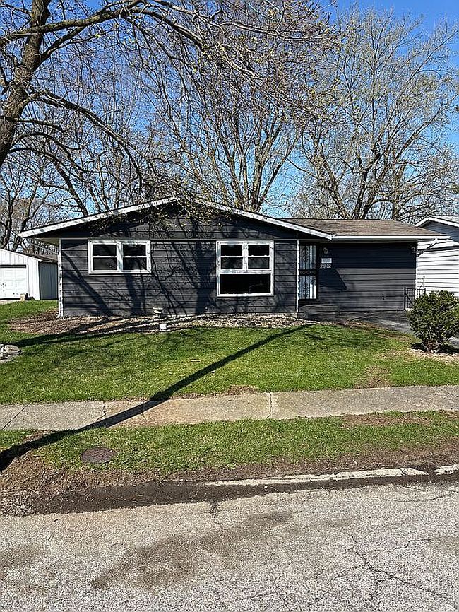 Image of 2902 S Torrence St