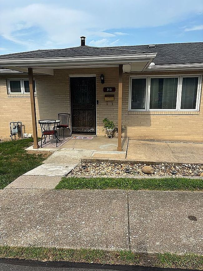 Photo of 215 Dewey St, Morgantown, WV