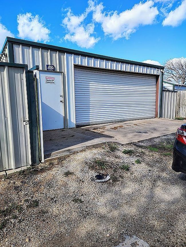 Image of 5317 Llano St