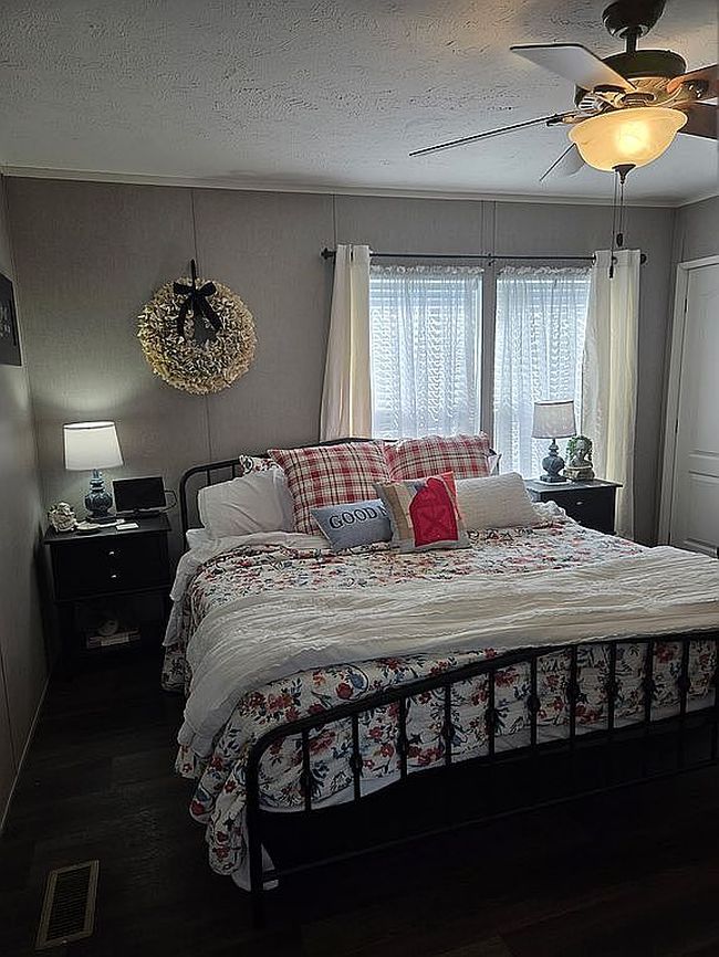 Photo of 113 Hubbard Cir, Clinton, TN