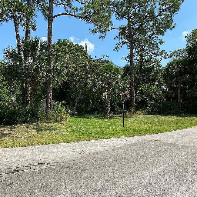 Photo of 913 Courier St, Vero Beach, FL
