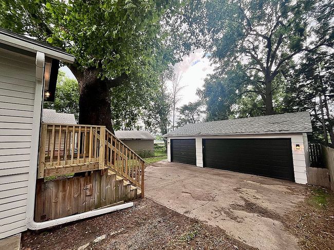 Photo of 910 30th St, Des Moines, IA