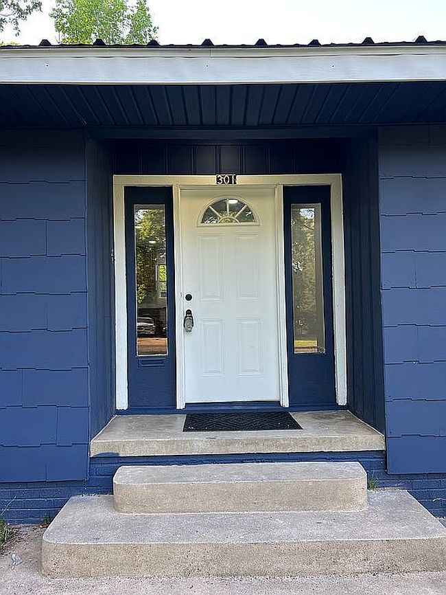 Image of 301 Morris Dr
