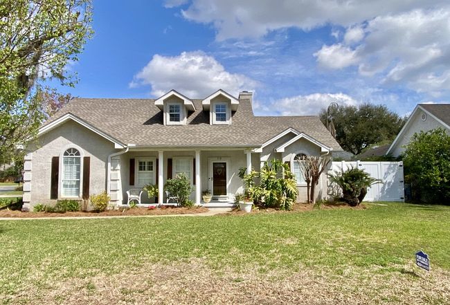 Image of 112 Hanging Moss Dr