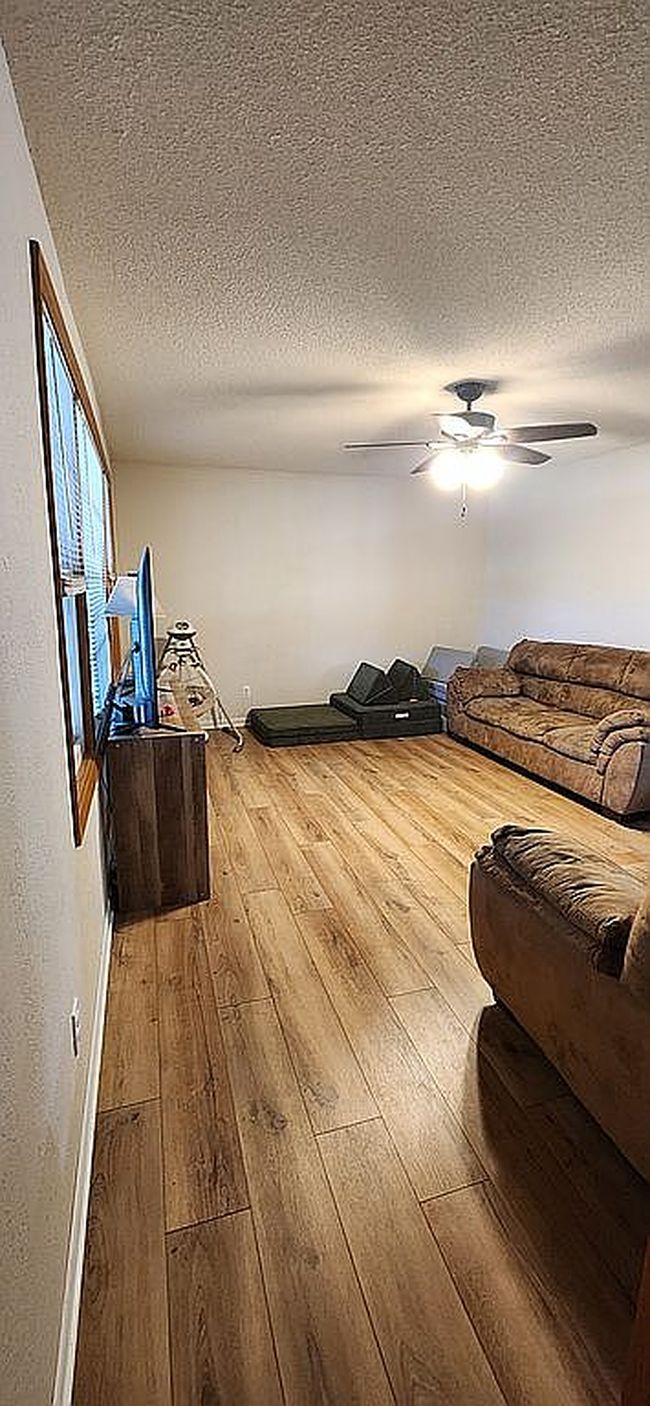 Photo of 824 E Union St, Manchester, IA