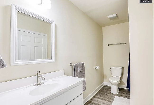 Image of 743 Berryville Ave