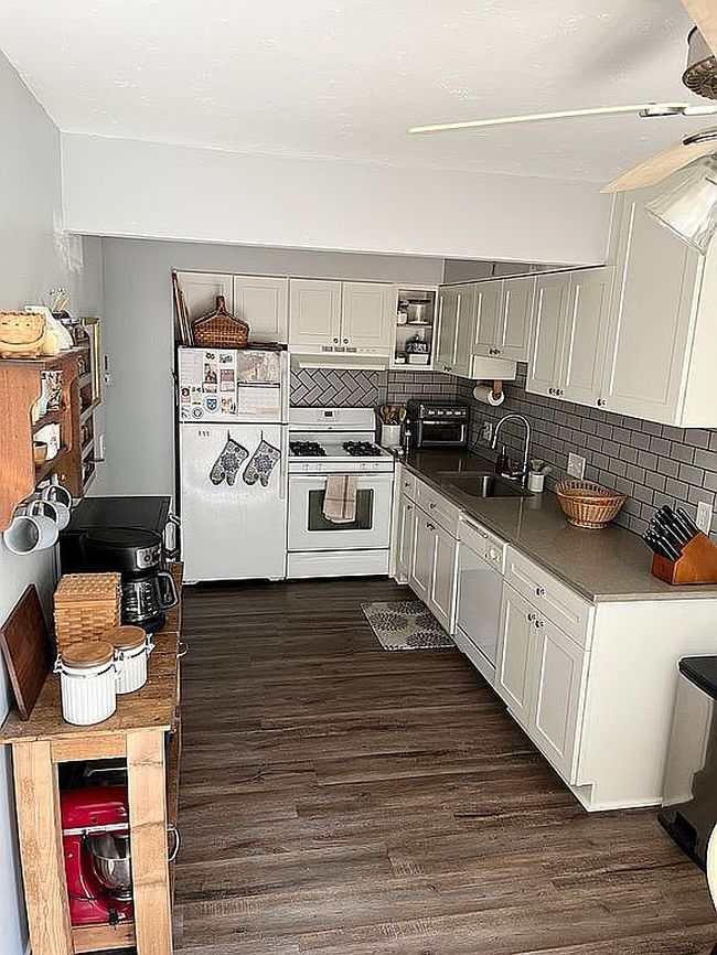 Additional photo 3 of property located at 206 Bancroft Plz