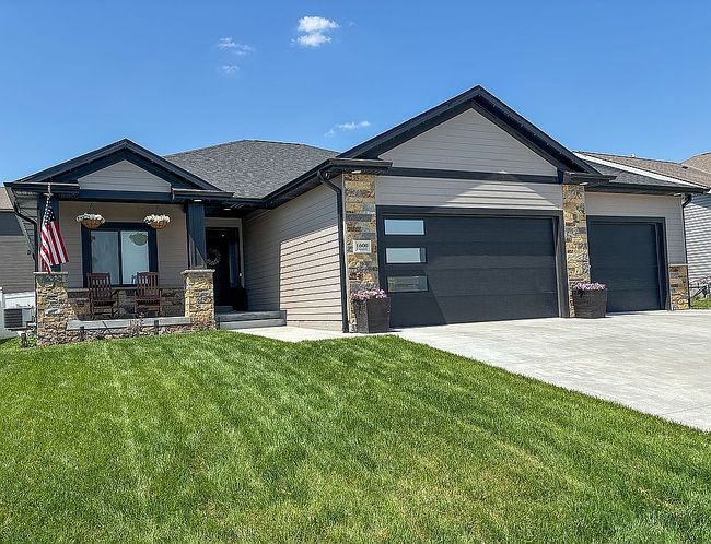 1600 W Avalanche Rd, Lincoln, NE