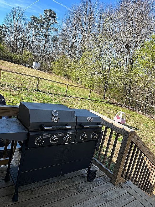 Image of 1606 Fischer Rd Ne