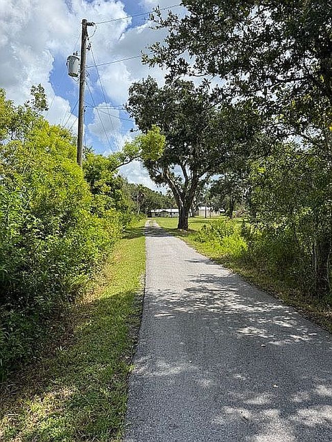 Photo of 6406 Bob Head Rd, Plant City, FL